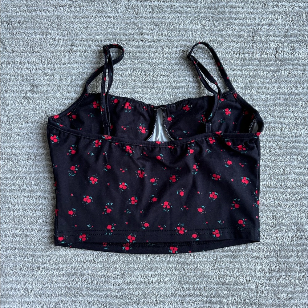 SHEIN Ruched Crop Tank - Picture 2 of 3